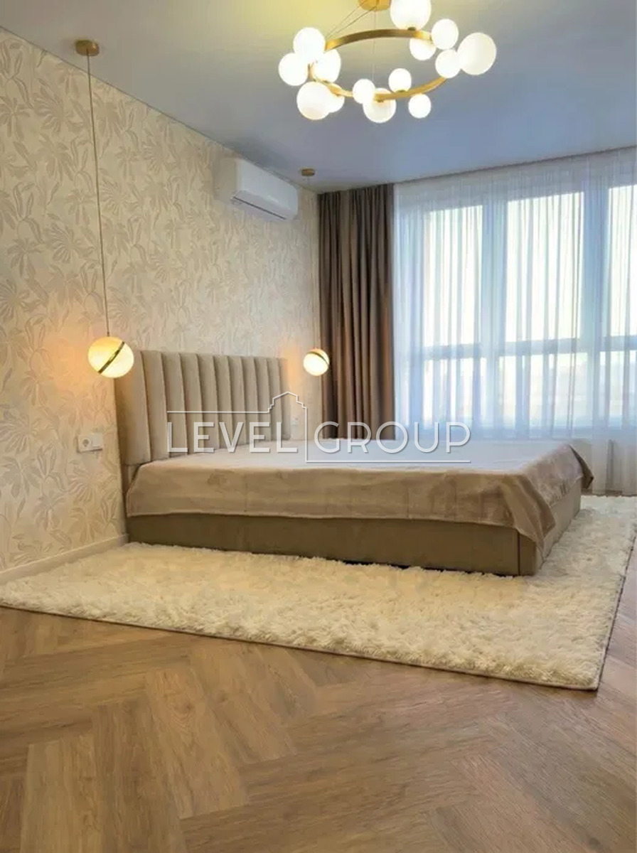 Naberezhno-Rybalska St., 27