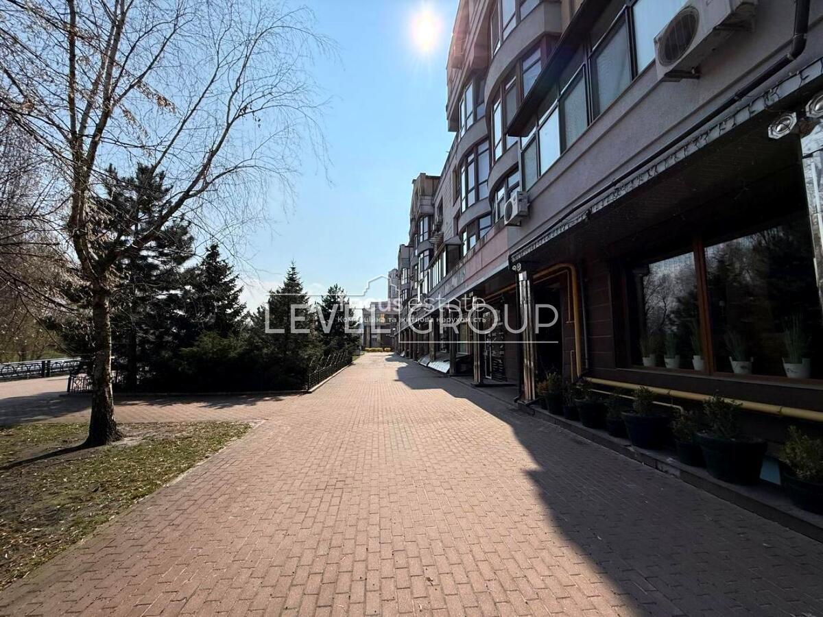 Obolonska Naberezhna St., 15