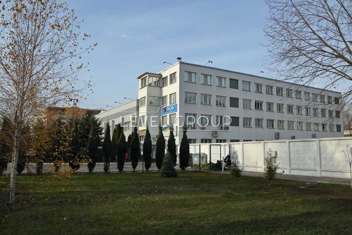 Бориспільська вул., 19