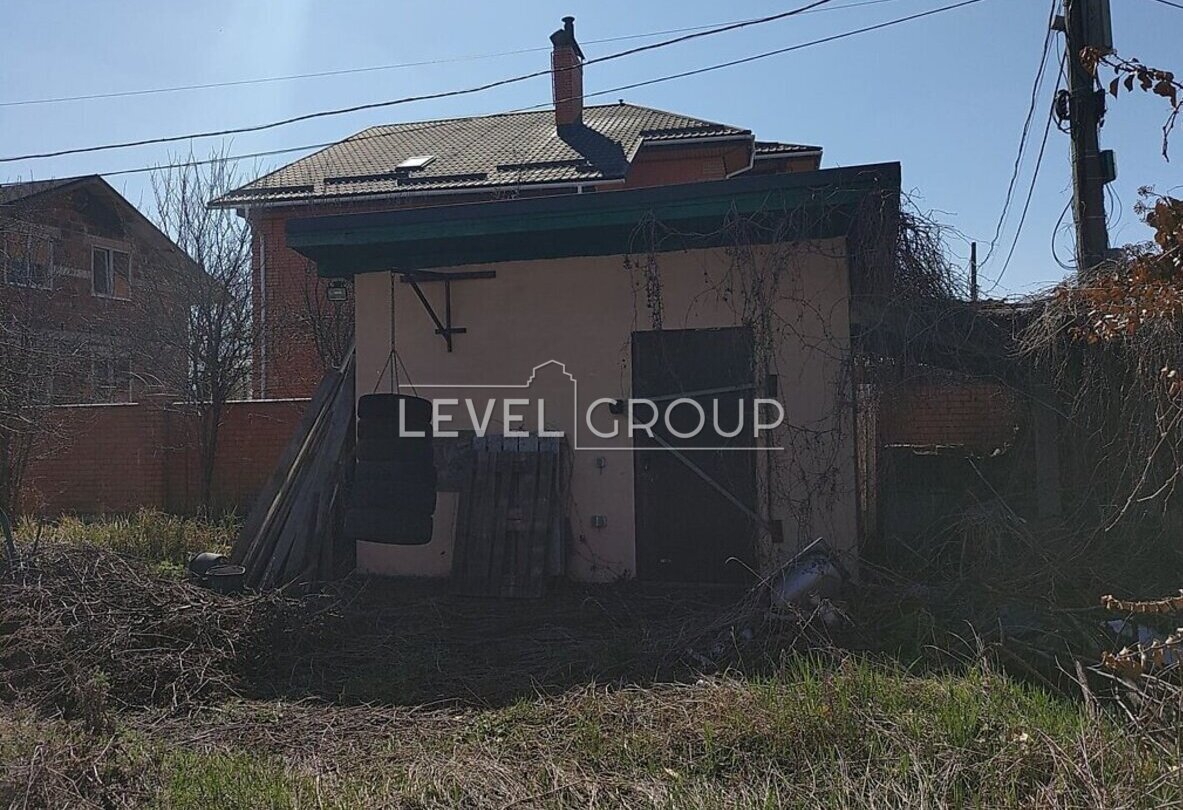 Янтарна вул., 13