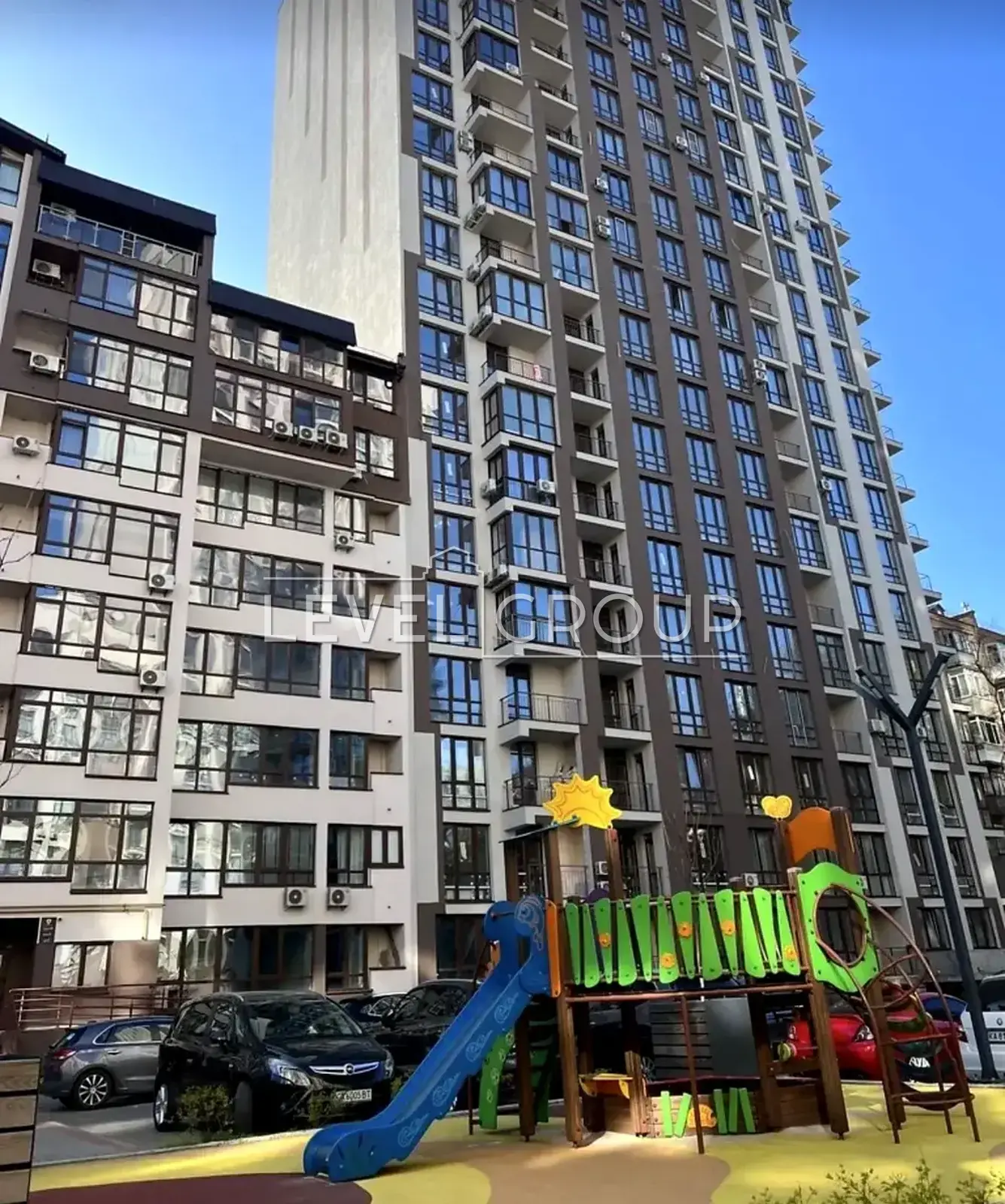 Hlybochytska St., 13-1
