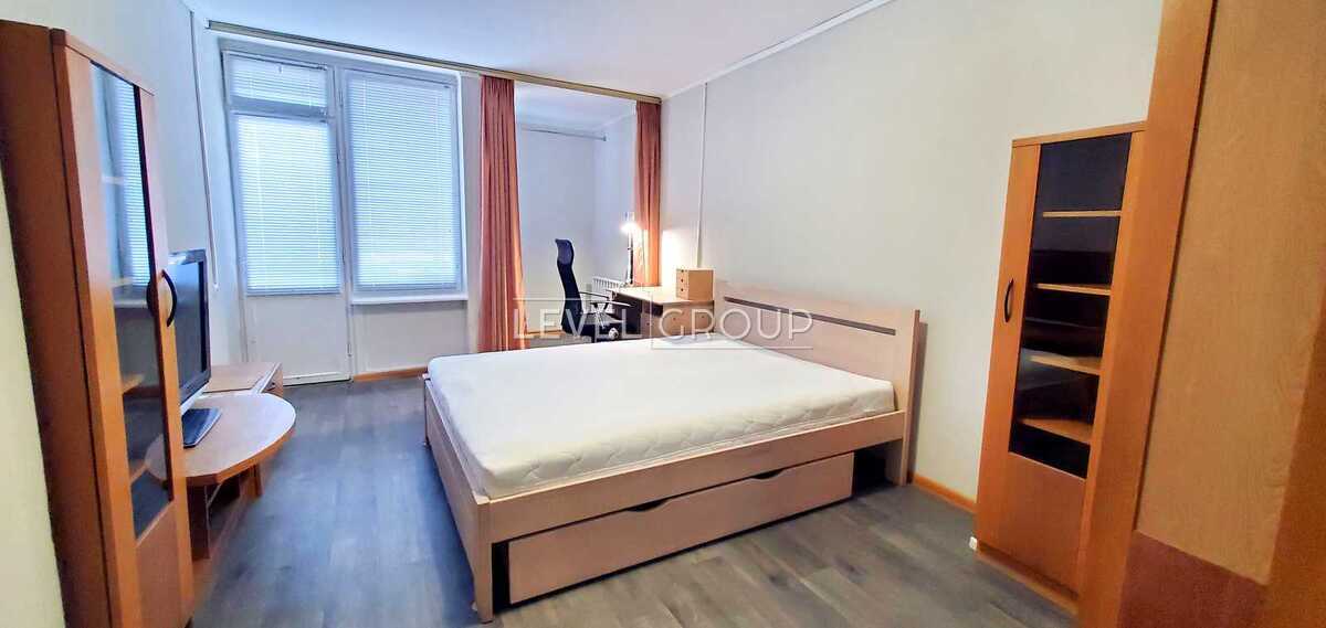 Olesya Honchara St., 96