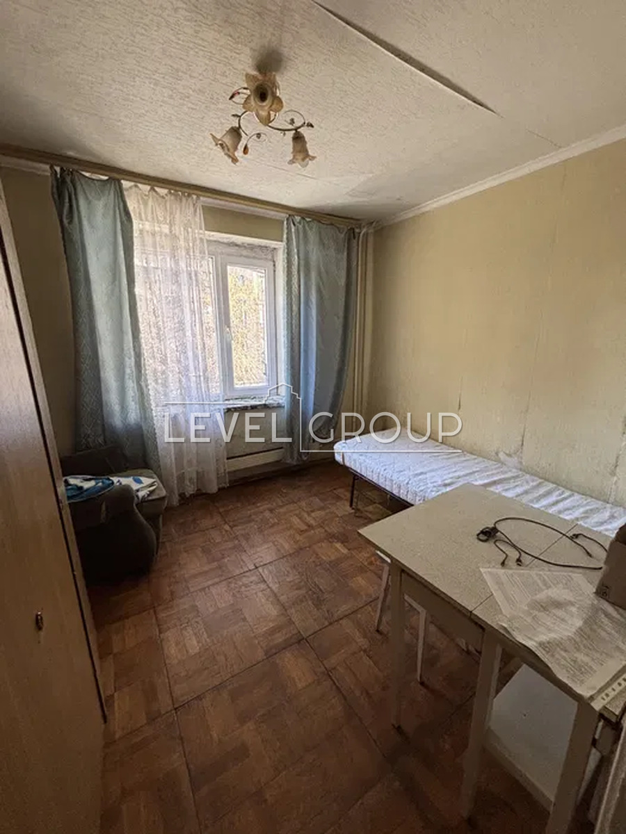 Antonovych St. (Gorky), 88
