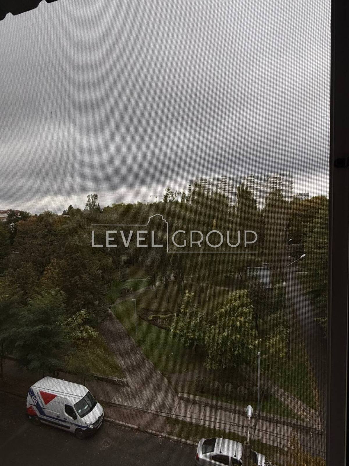 Олександра Бринжали вул. (Тешебаєва), 60