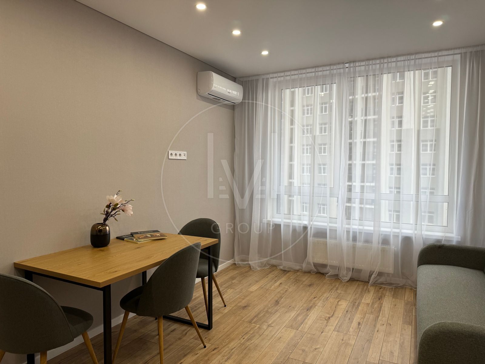 Prychalna St., 14