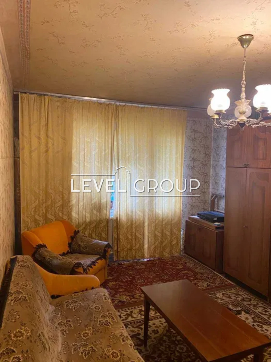 Оболонський просп., 36а