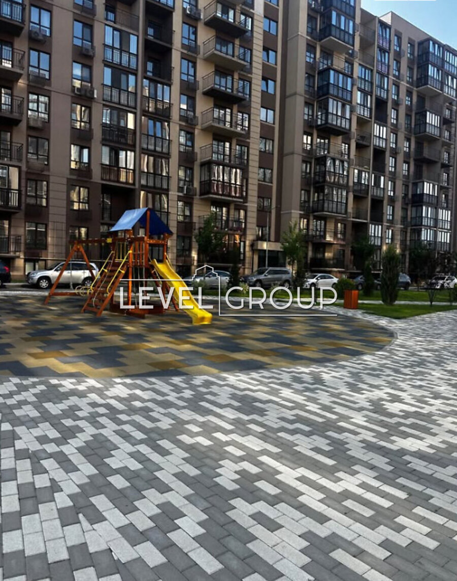 Метрологічна вул., 107