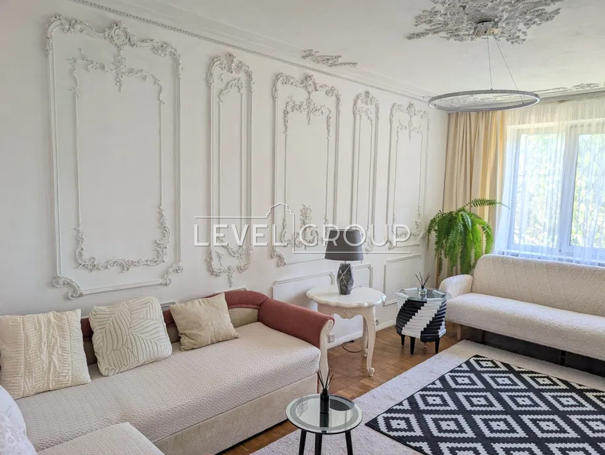 Obolonskyi Avenue, 14a