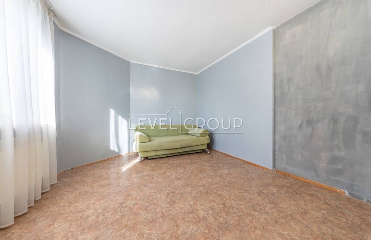 Yabluneva, 30