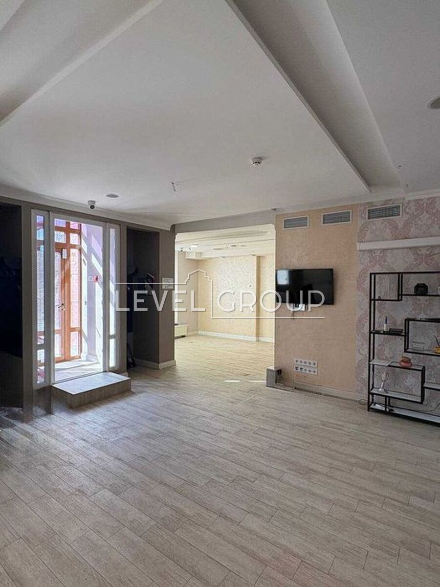 Євгена Коновальця вул. (Щорса), 36е