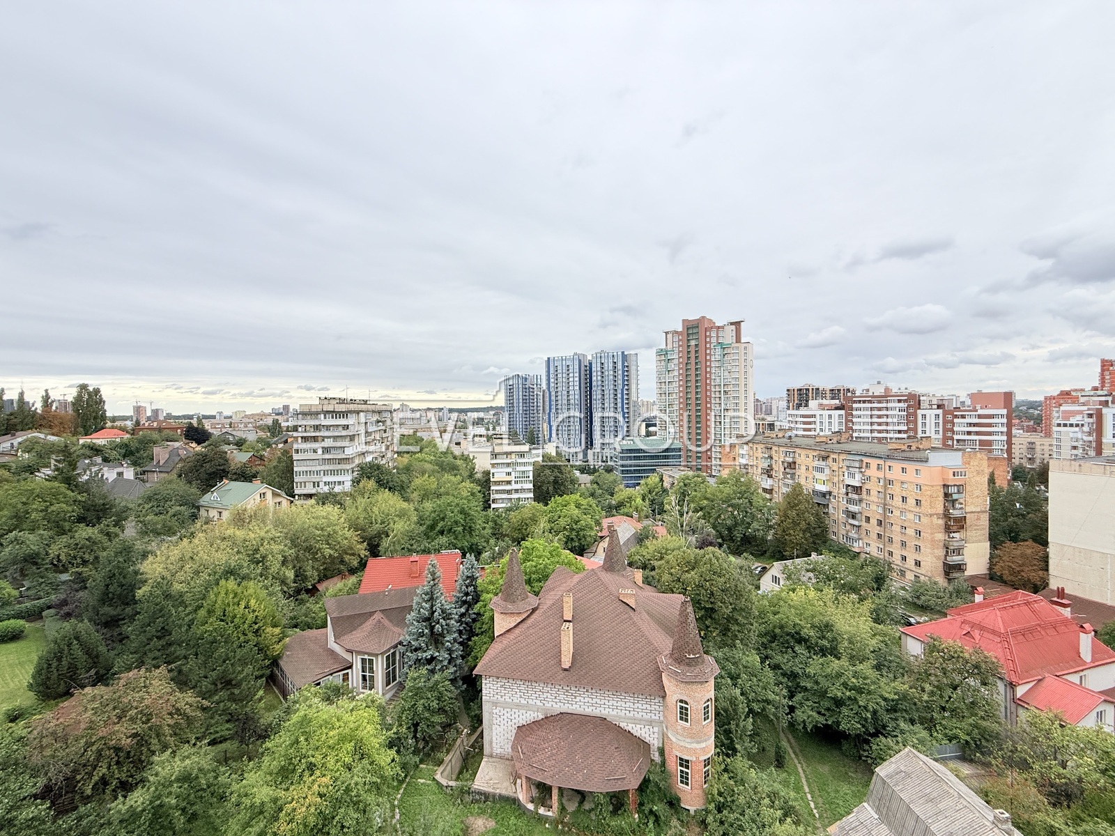Дмитра Годзенка вул. (Глазунова), 13