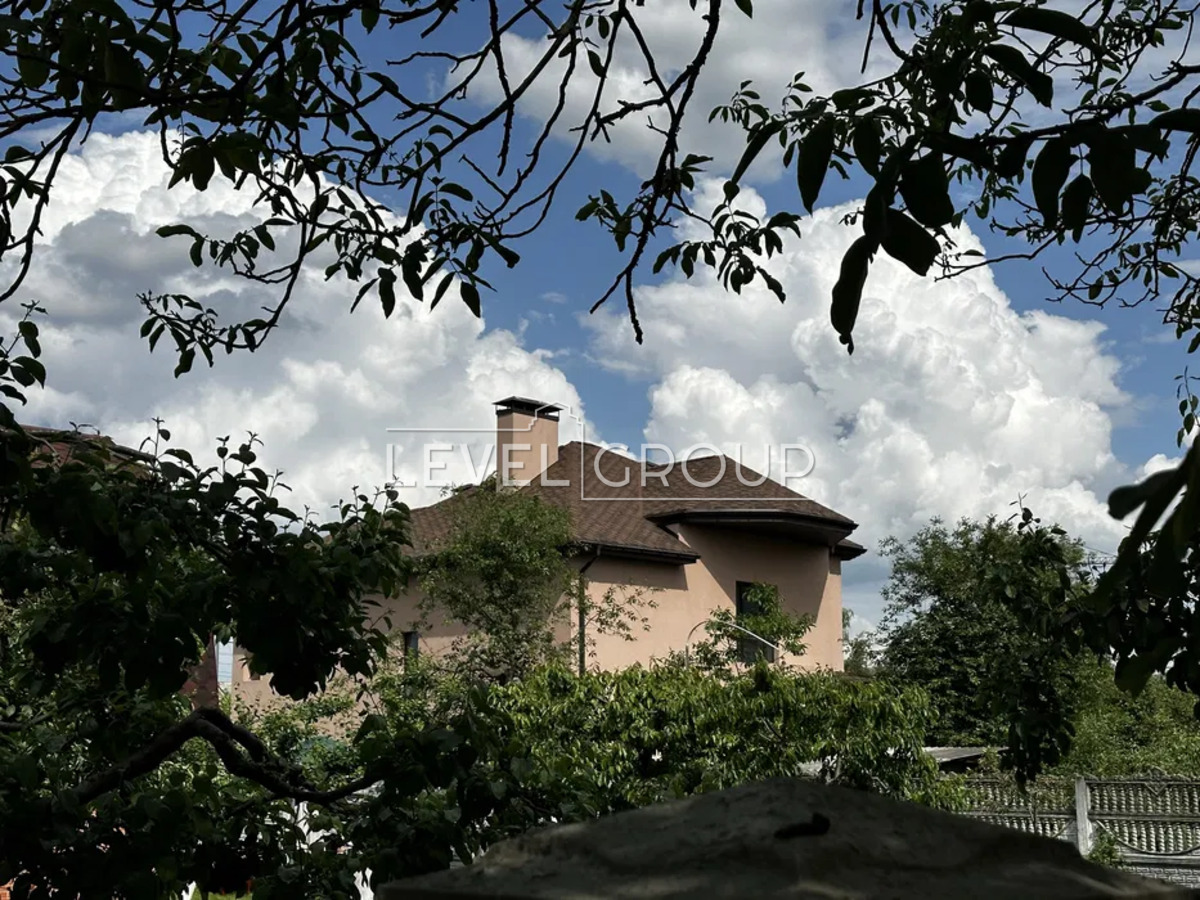 Mykola Mikhnovsky St.