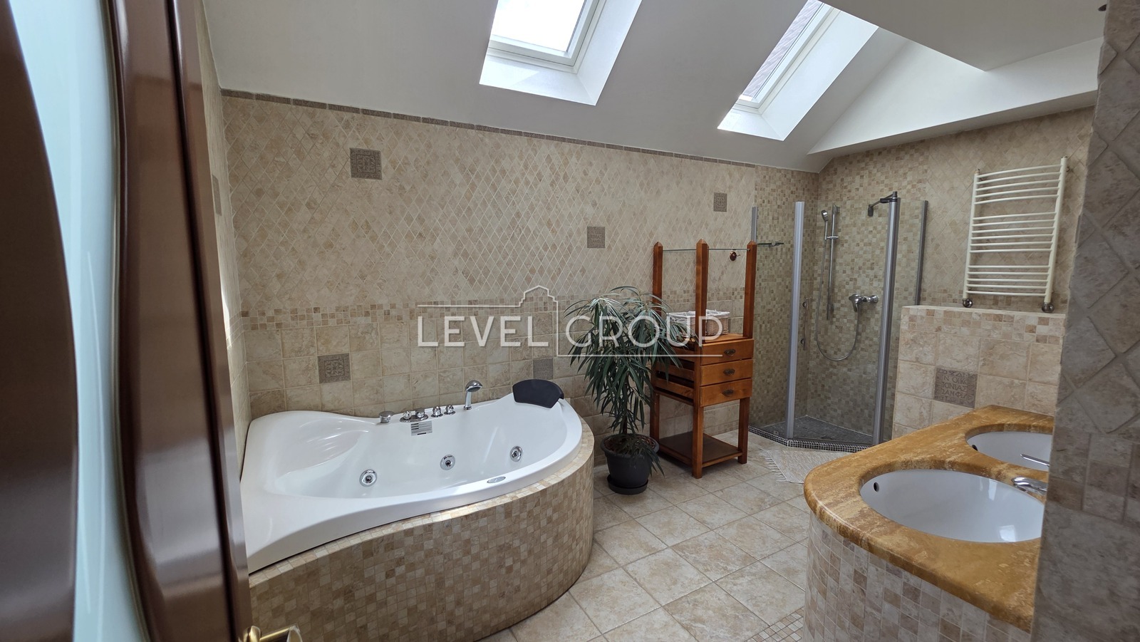 Локомотивна вул.