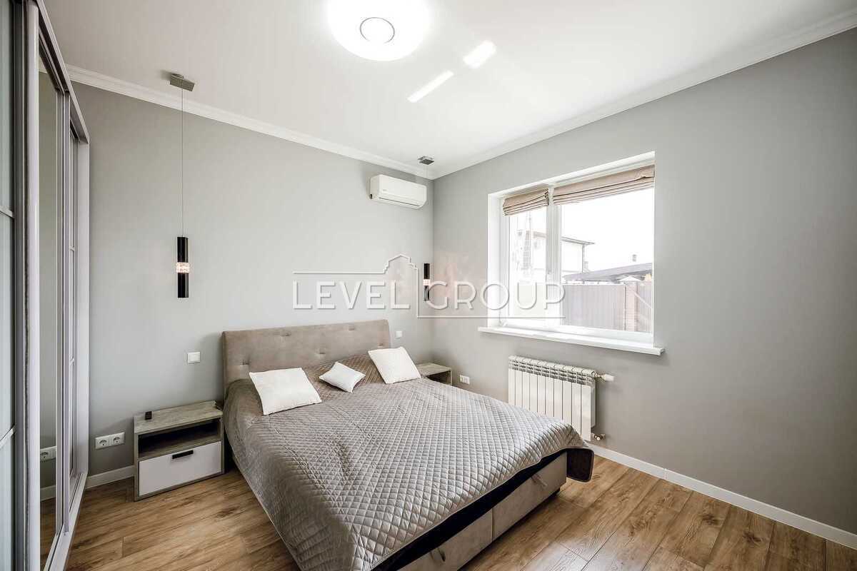 Lavandova, 25