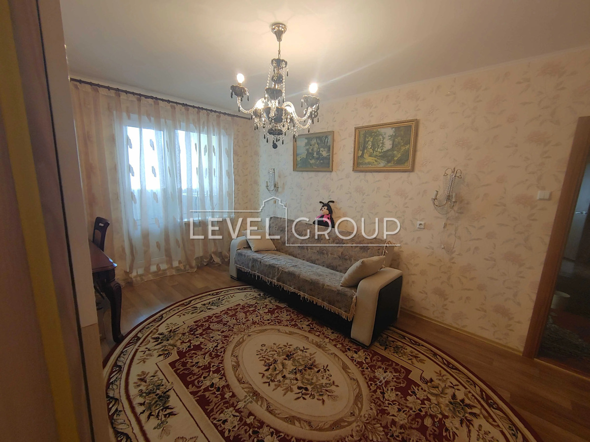 Милославська вул., 16