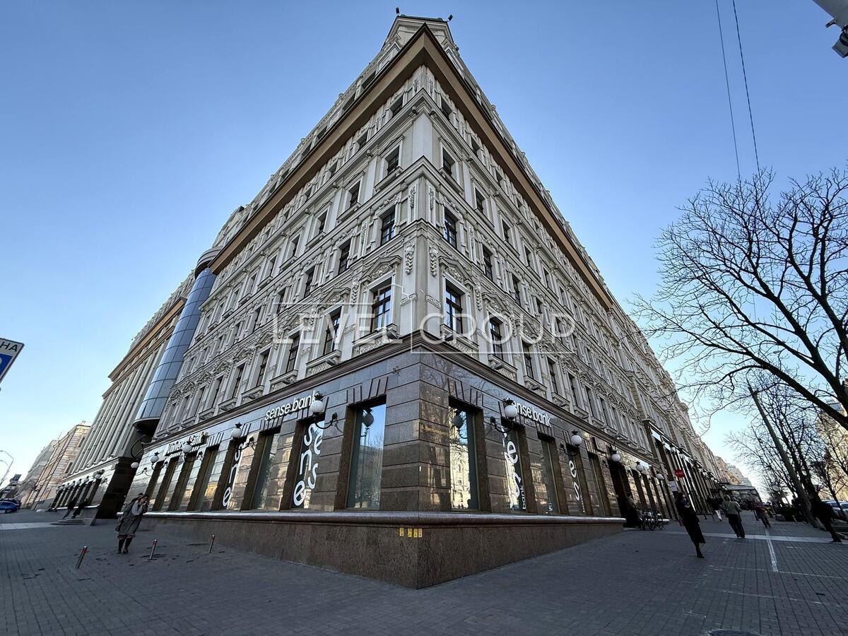 Bohdana Khmelnytskyi St., 17/52