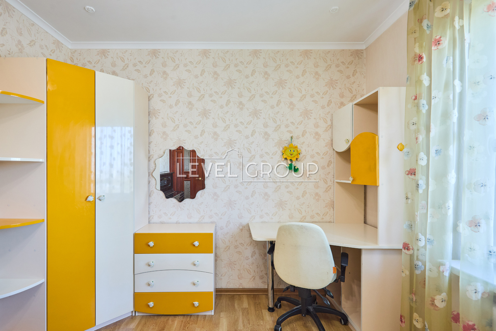 Европейського Союзу просп. (Правди), 31а