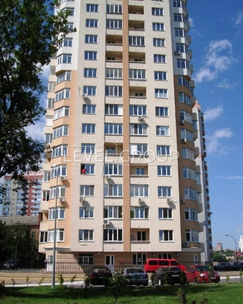 Феодосійська вул., 3В