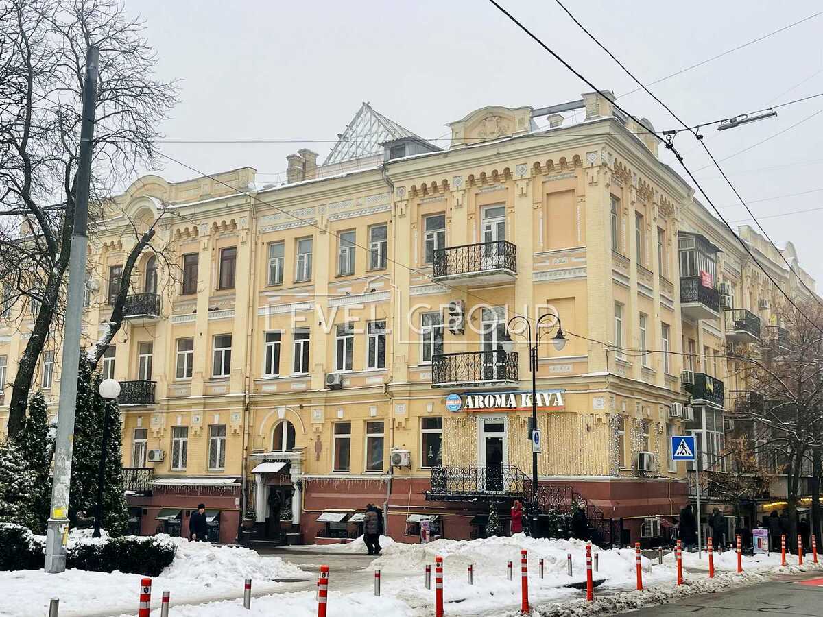 Миколи Лисенка вул., 1