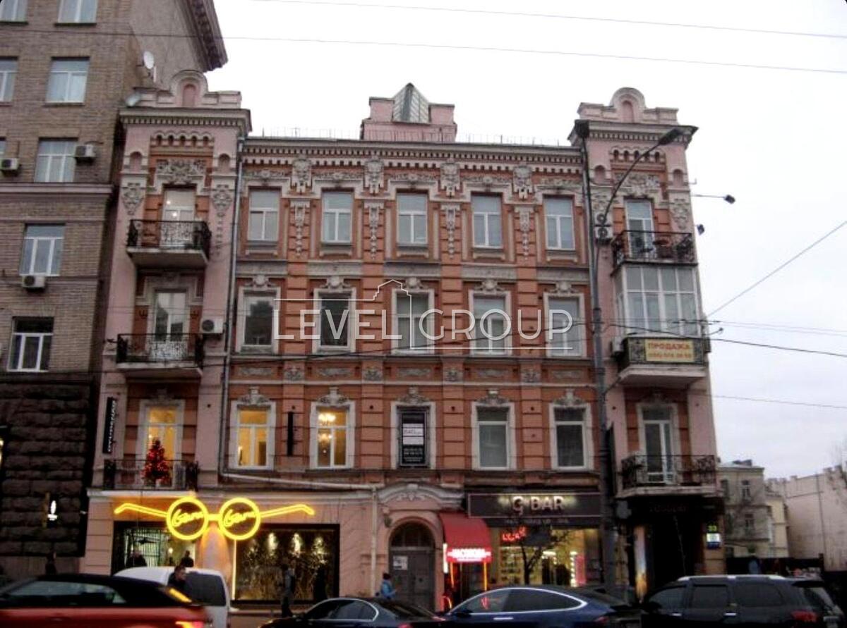 Велика Васильківська вул. (Червоноармійська), 33