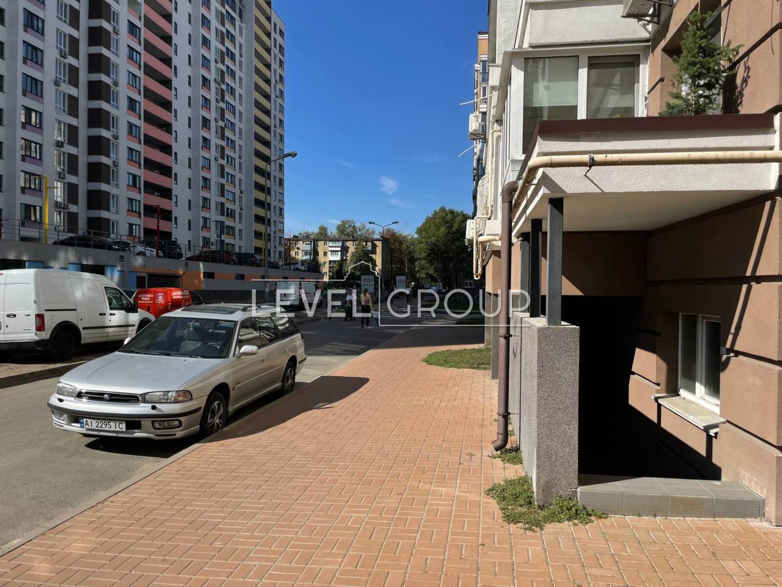 вул. Першотравнева, 23