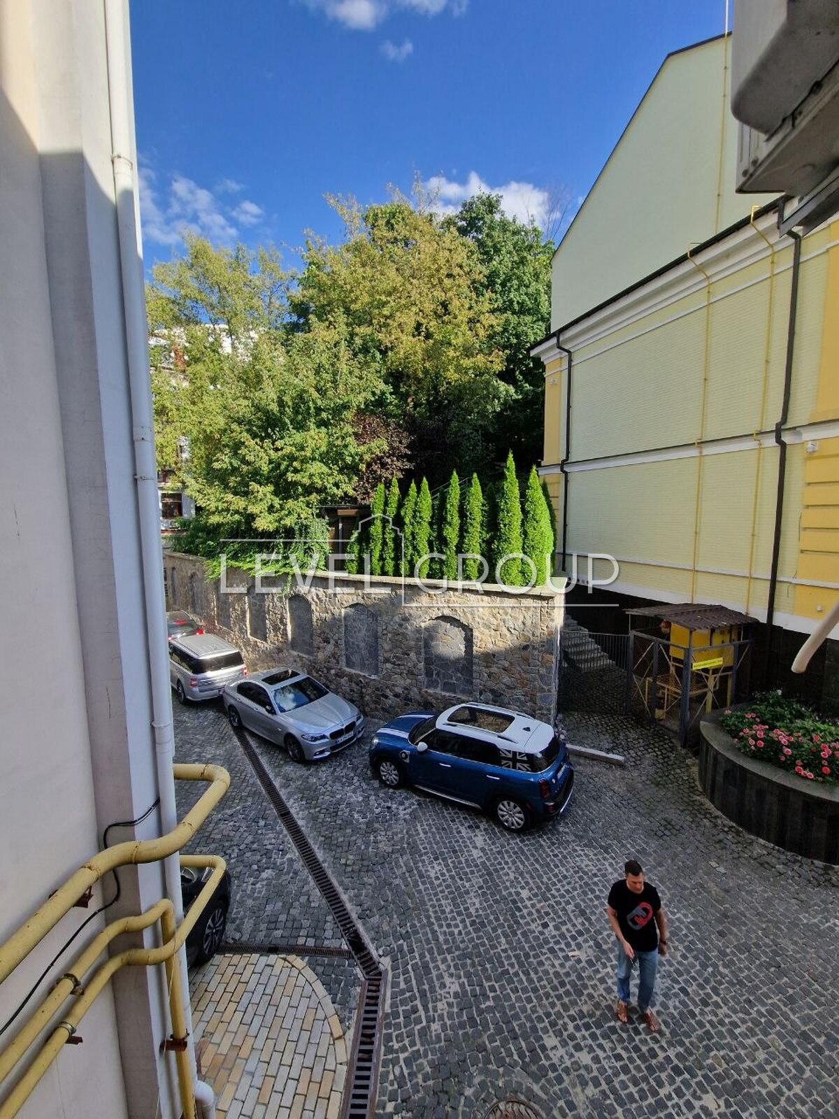 Goncharna St., 3