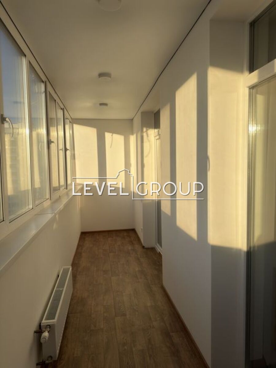 вул. Першотравнева, 24 в