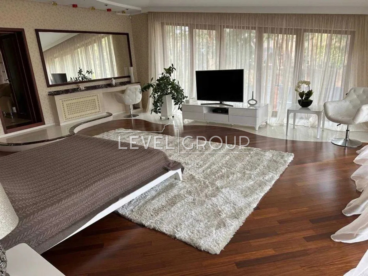 Шевченка, 18