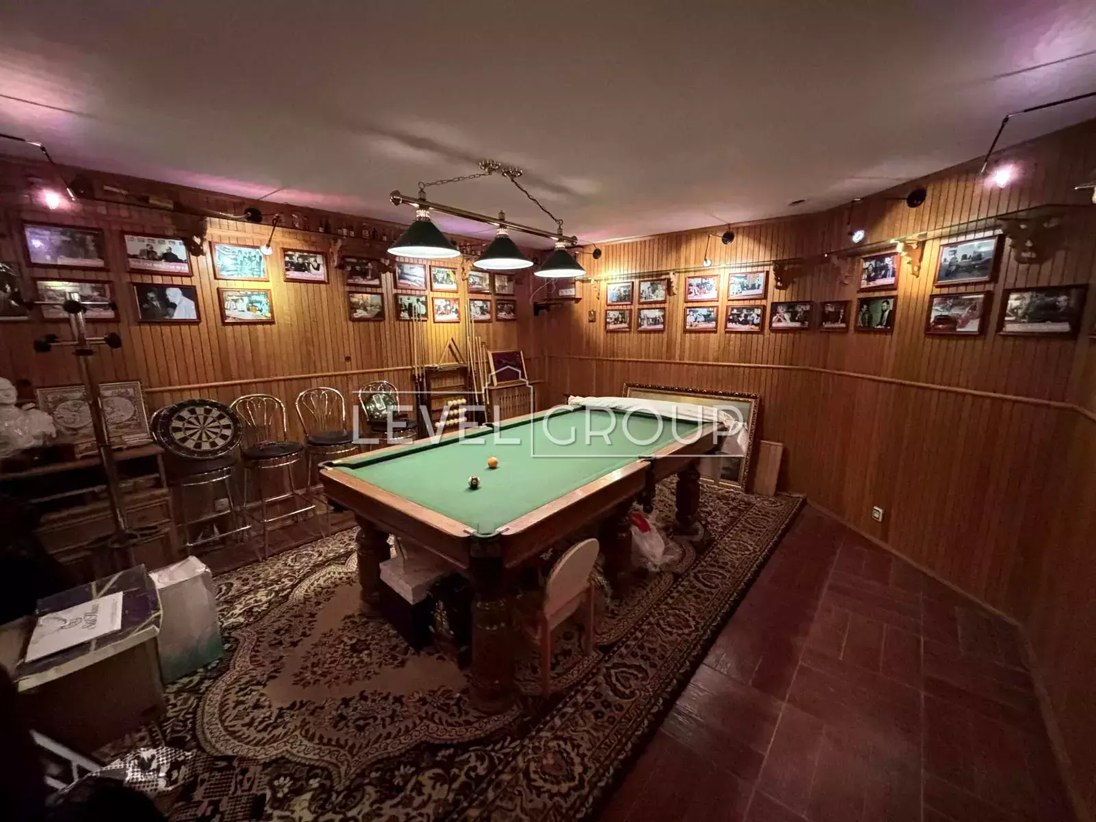 Мистецька вул., 7