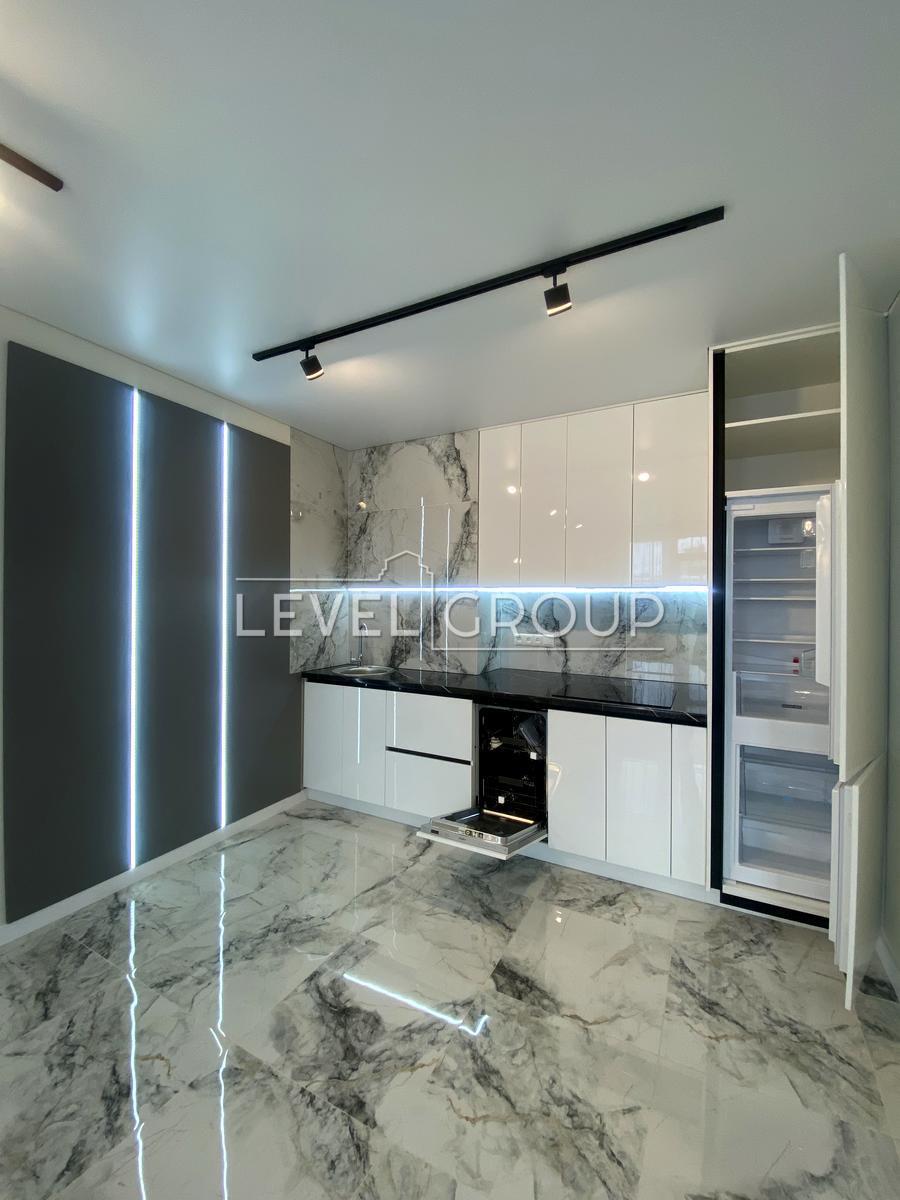 Повітряних Сил просп. (Повітрофлотський), 56