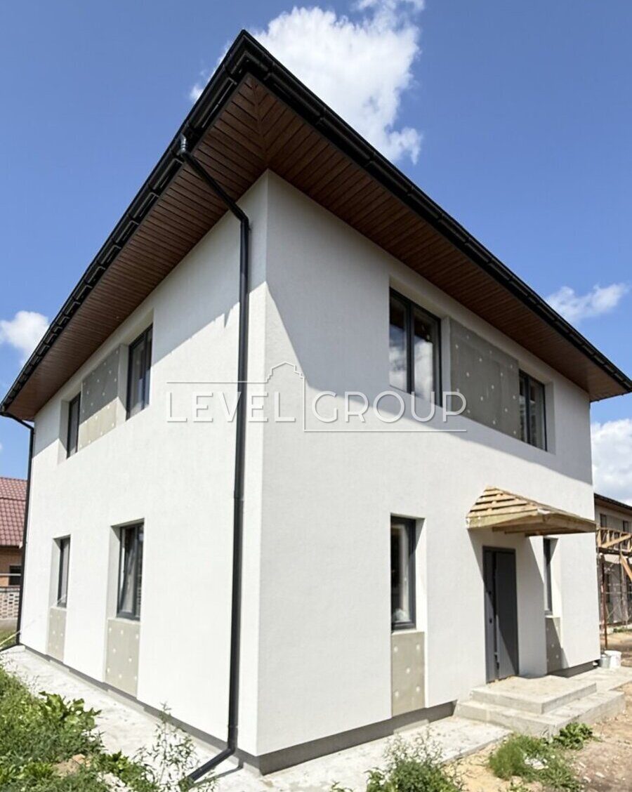 name_en