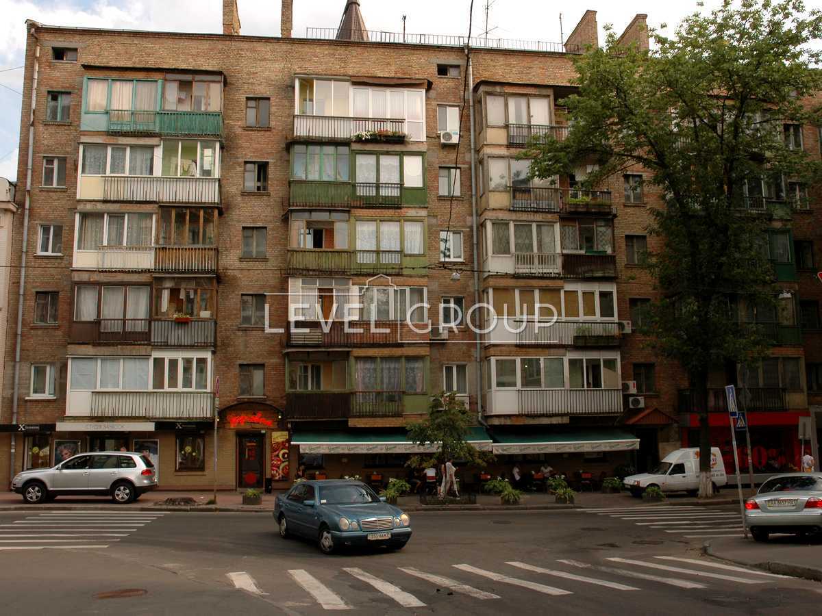 Olesya Honchara St., 75