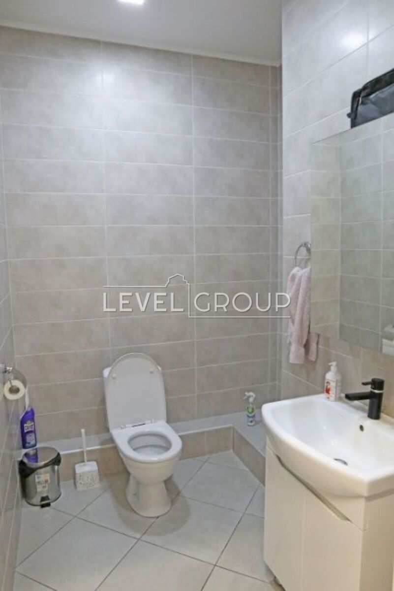 Antonovych St. (Gorky), 131