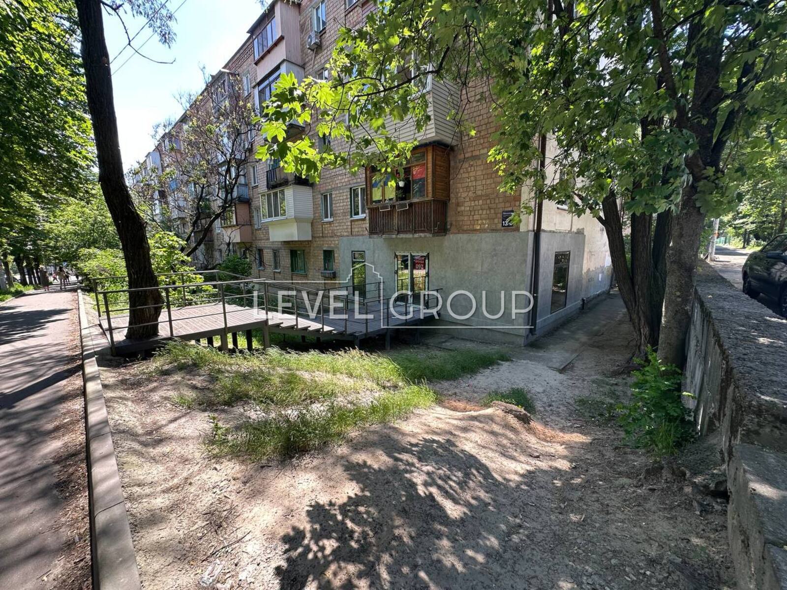 Перемишльська вул. (Червонопільська), 13/16