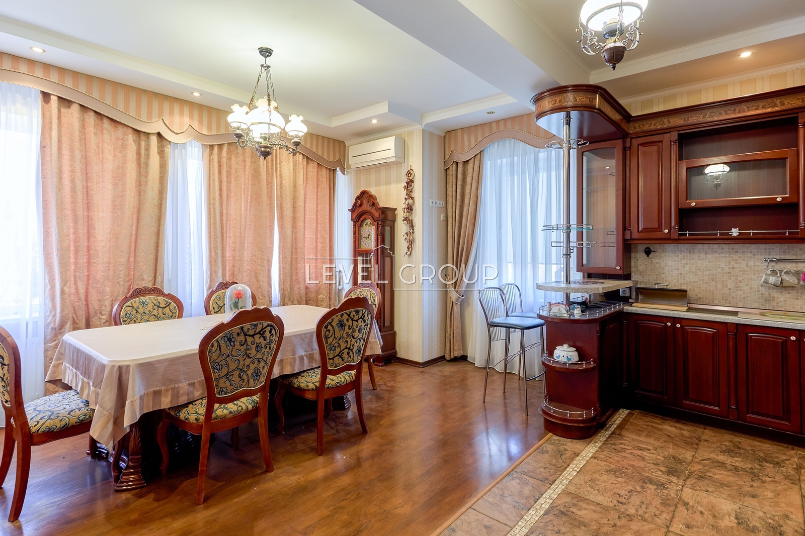 Ірпінська вул., 32