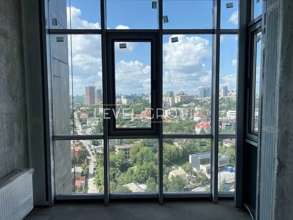 Andriy Verkhoglyad St. (Mykhayla Dragomirova), 28
