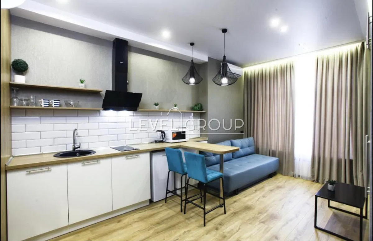Yevhen Konovalets St. (Shchorsa), 36e
