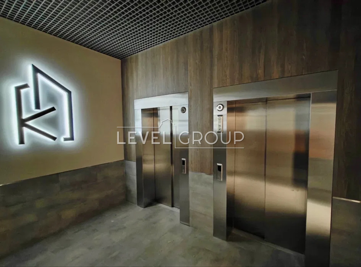 Vasyl Symonenko St., 105