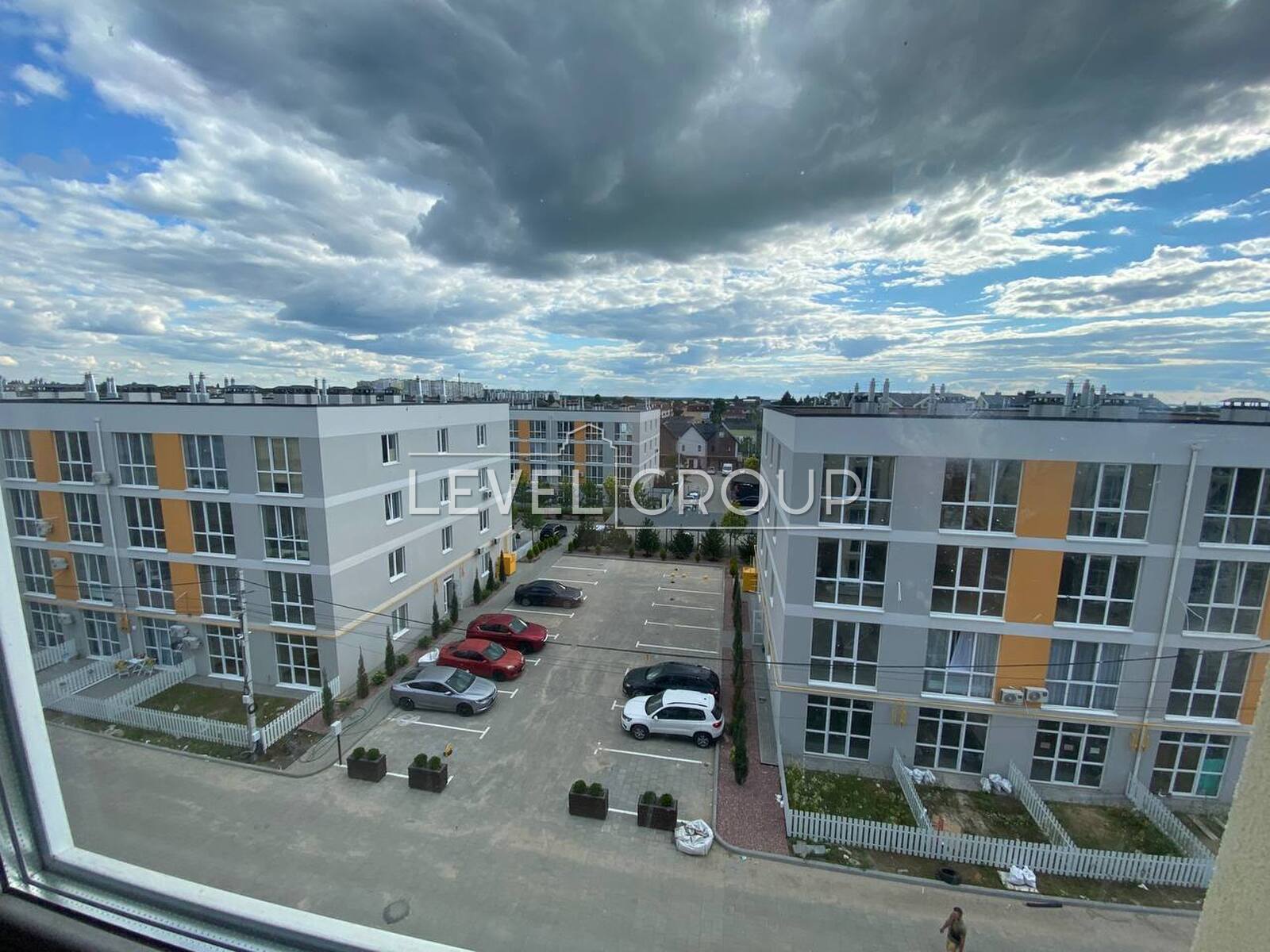 Гідності, 10А