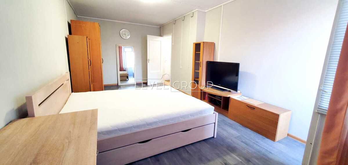 Olesya Honchara St., 96