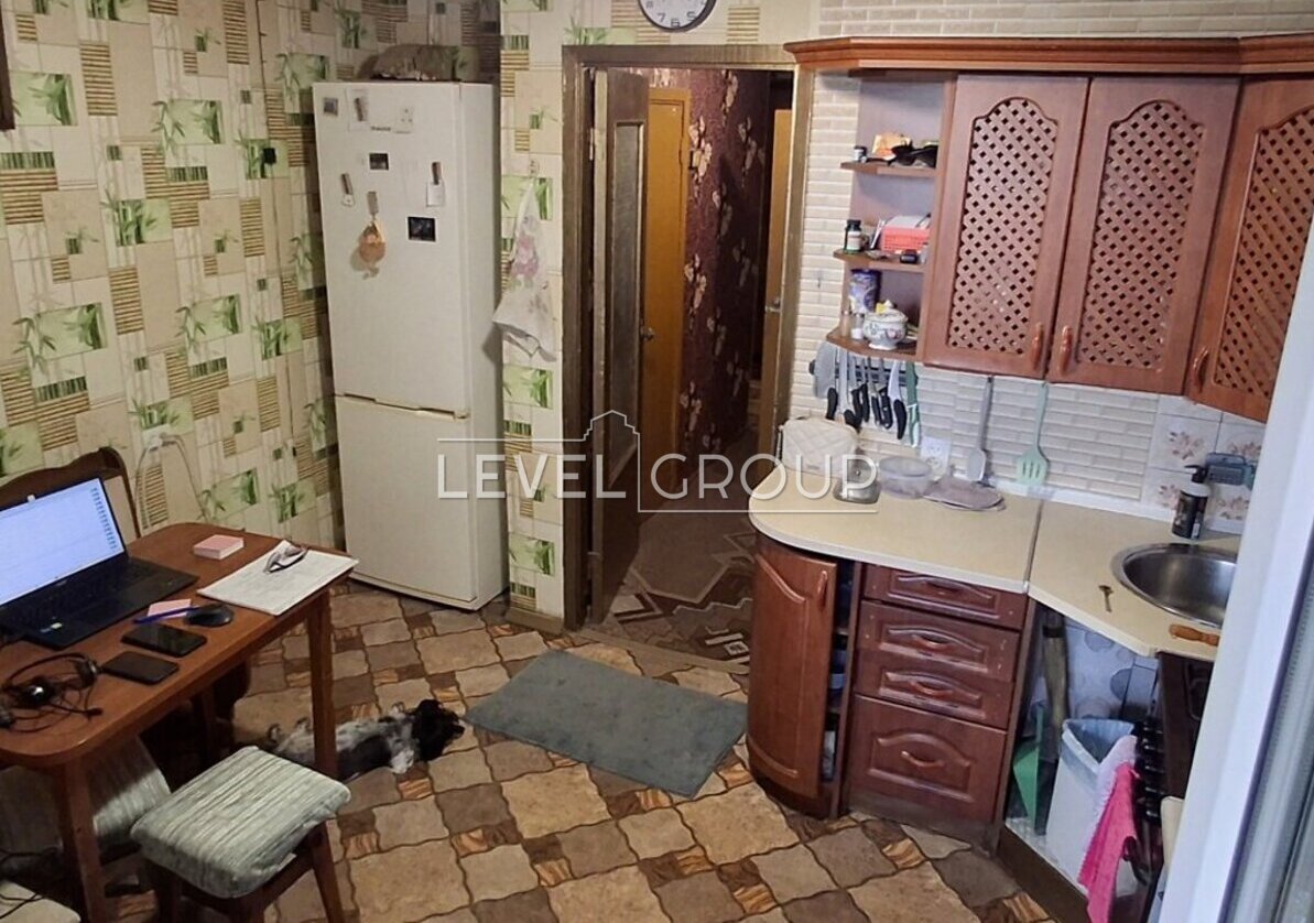 Степана Олійника вул., 8