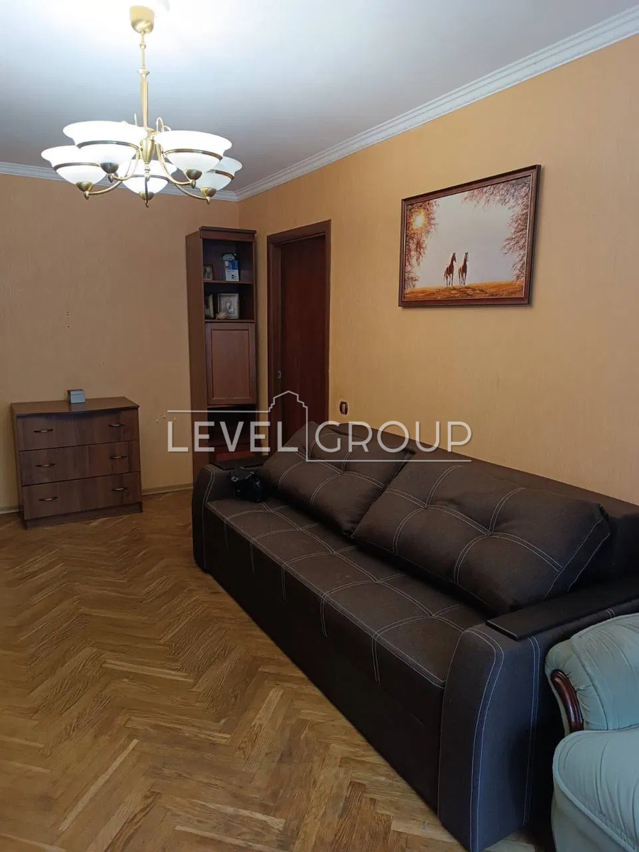 Євгена Коновальця вул. (Щорса), 15К3
