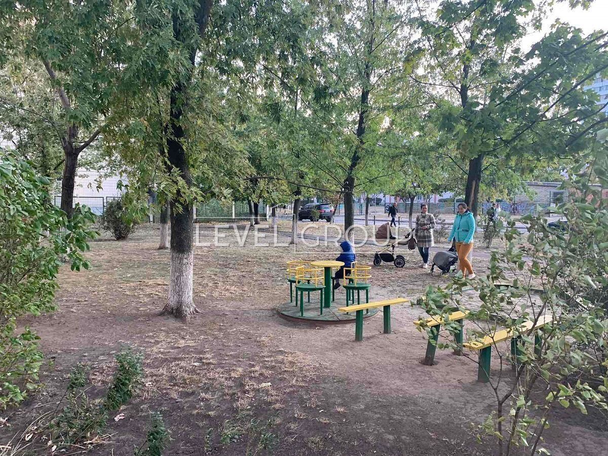 Оболонський просп., 34Г