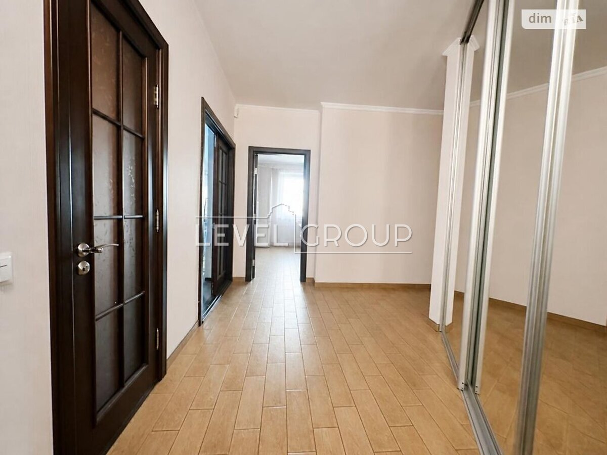 Chokolivskyi Blvd., 42A