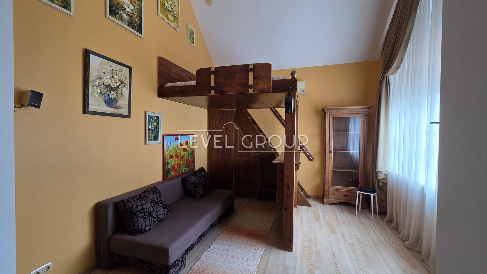 Локомотивна вул.