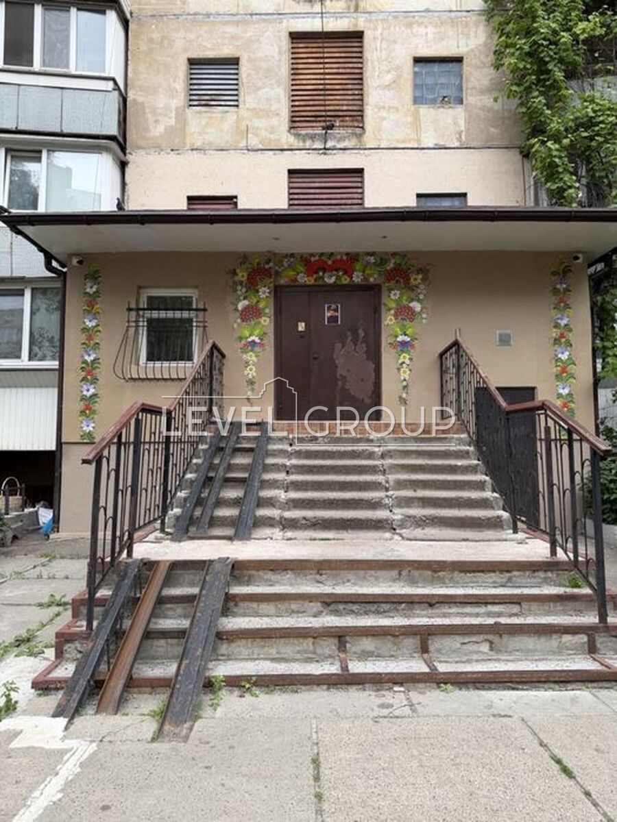 Georgiy Gongadze Avenue, 9a