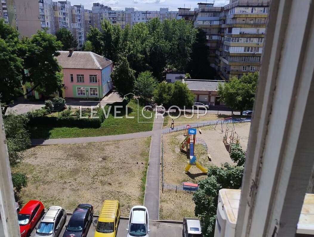 Trostyanetska St., 8