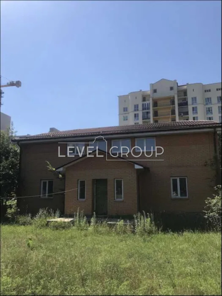 Yarova St., 73
