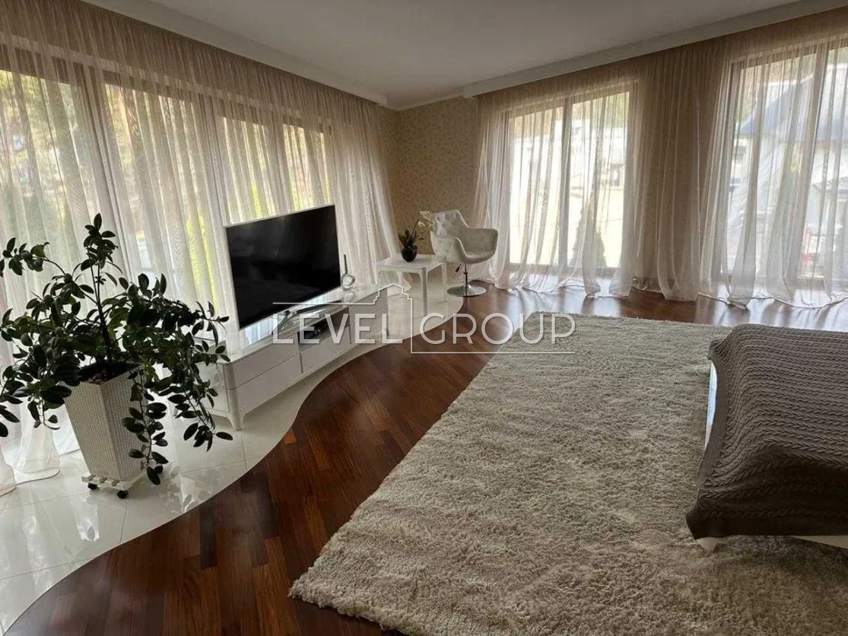 Шевченка, 18