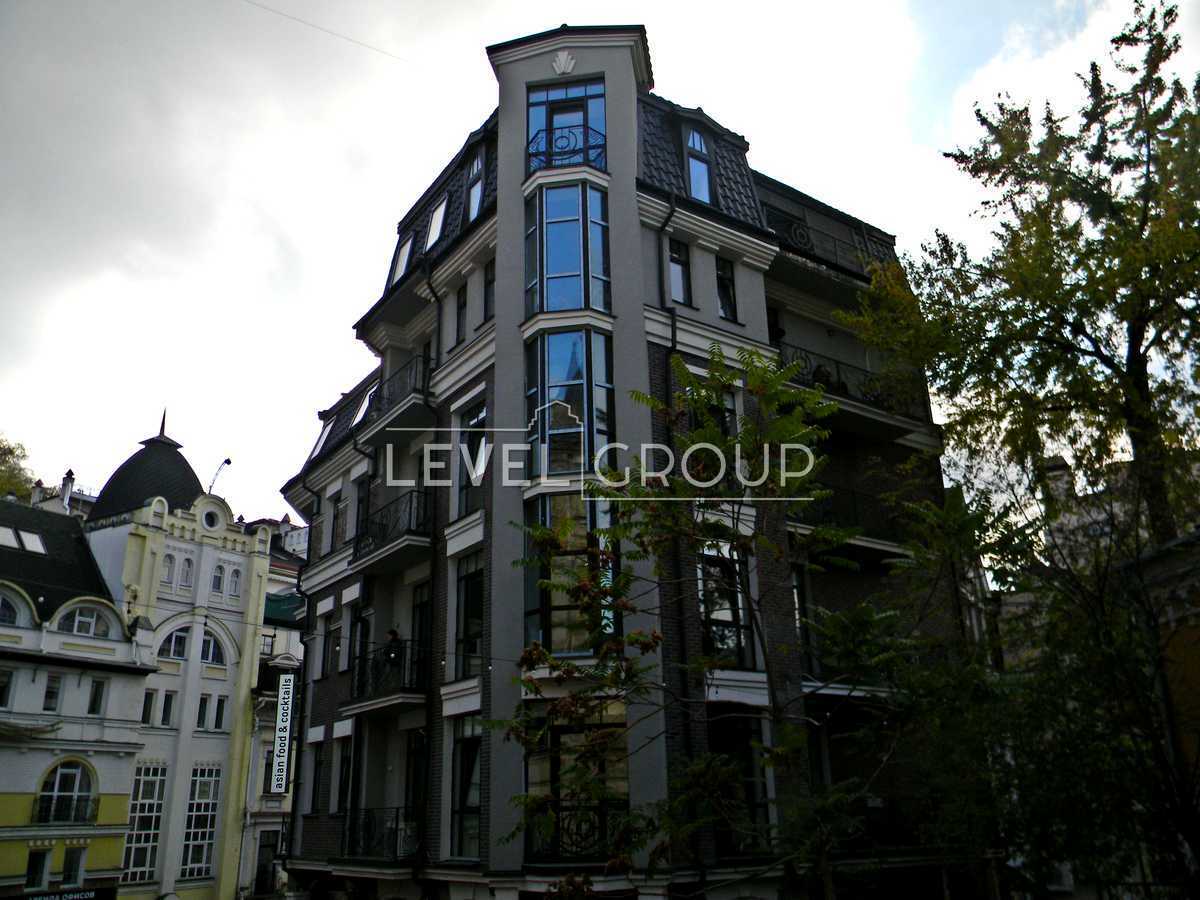 Vozdvyzhenska St., 51